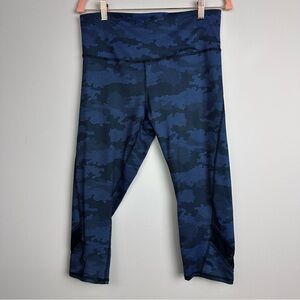 Champion Women's Blue Camouflage Leggings Size Large